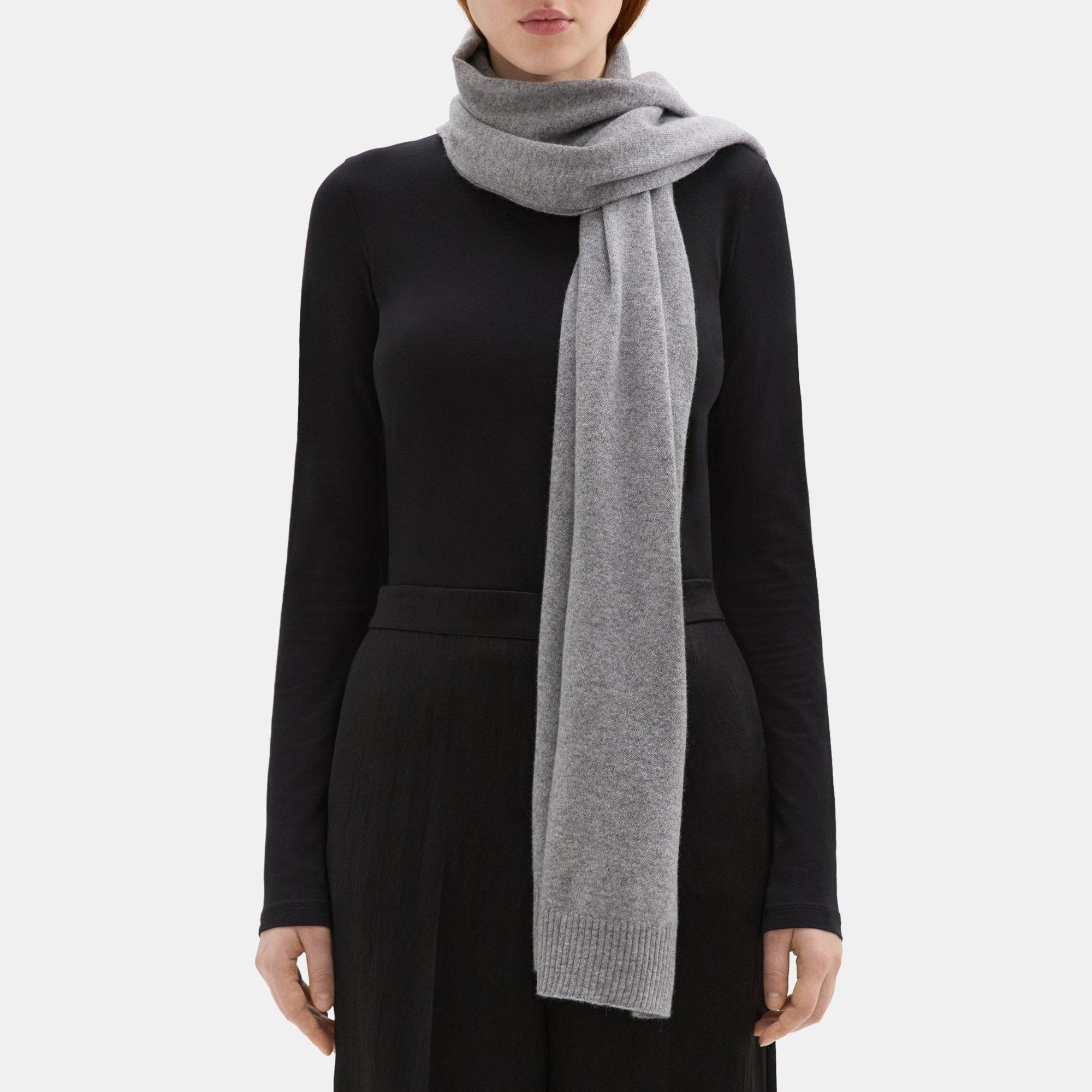 Cashmere Cozy Scarf | Theory Outlet Product Image