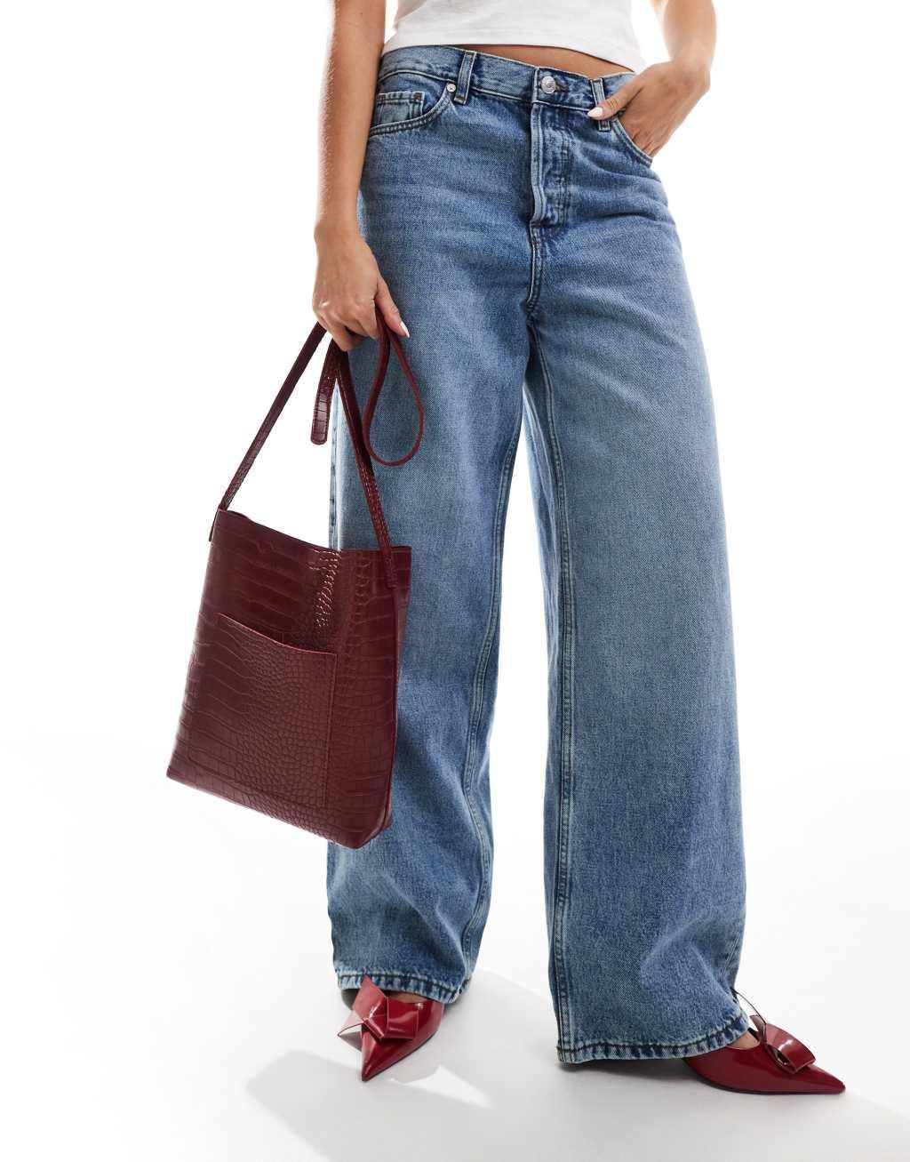 Glamorous croc crossbody bag in burgundy  Product Image