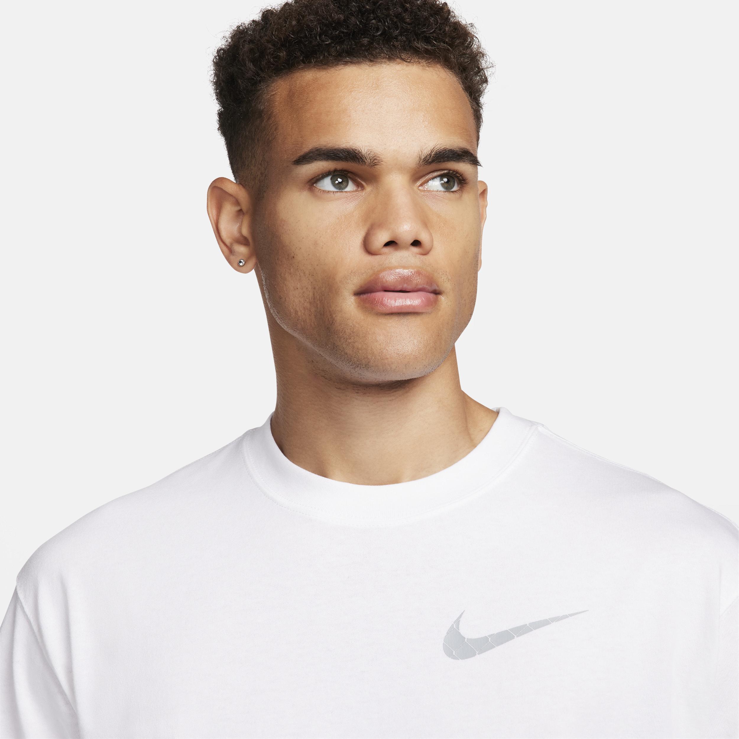 Nike Men's Max90 Basketball T-Shirt Product Image