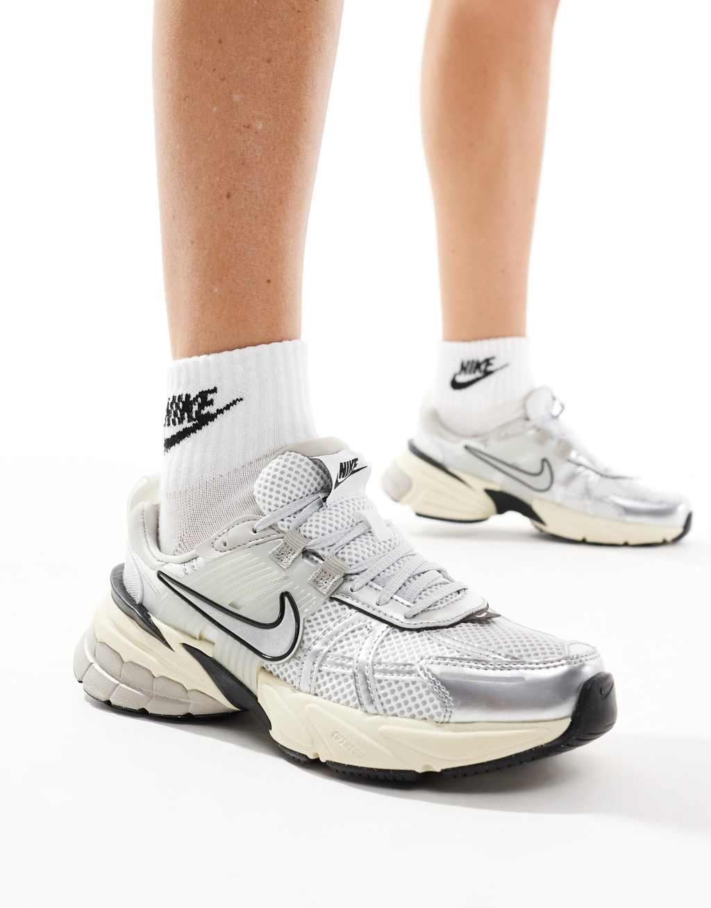 Nike V2K Run sneakers in white Product Image