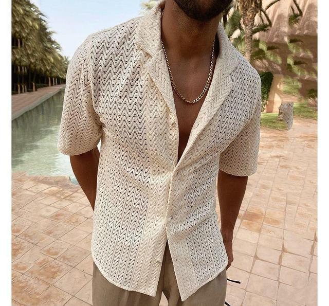 Short-Sleeve Patterned Button-Up Shirt Product Image