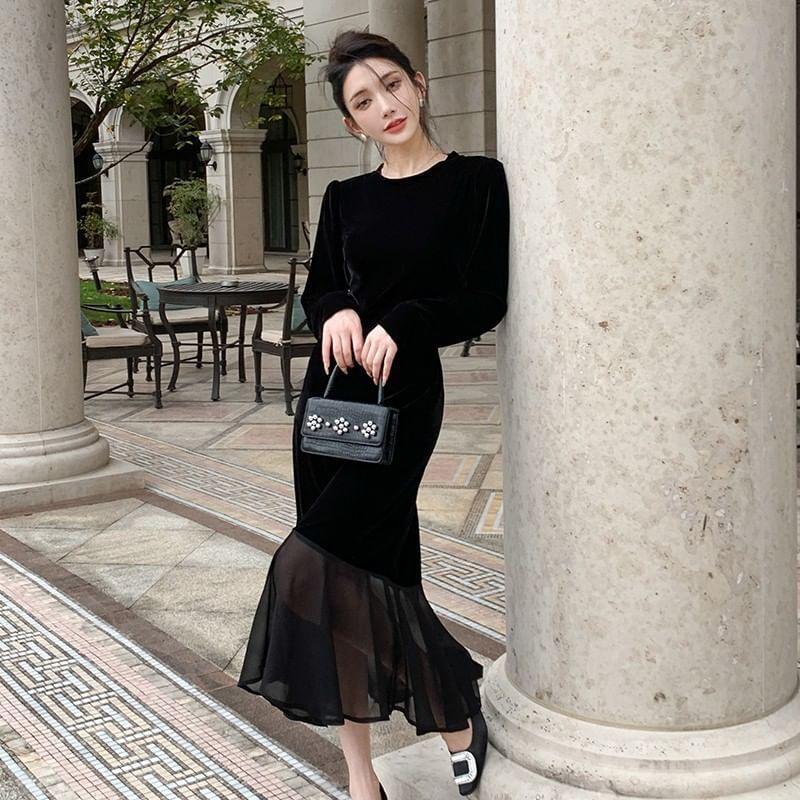 Long-Sleeve Crew Neck Plain Sheer Panel Velvet Midi Mermaid Dress Product Image