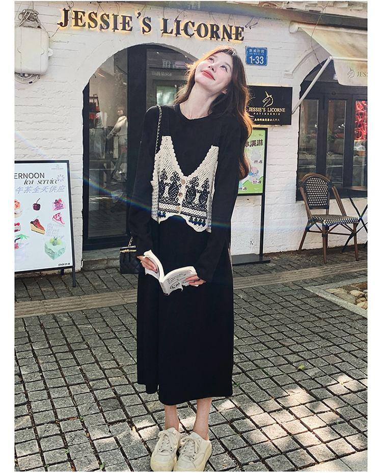 Long-Sleeve Round Neck Mock Two-Piece Patterned Knit Panel Midi Tunic Dress Product Image