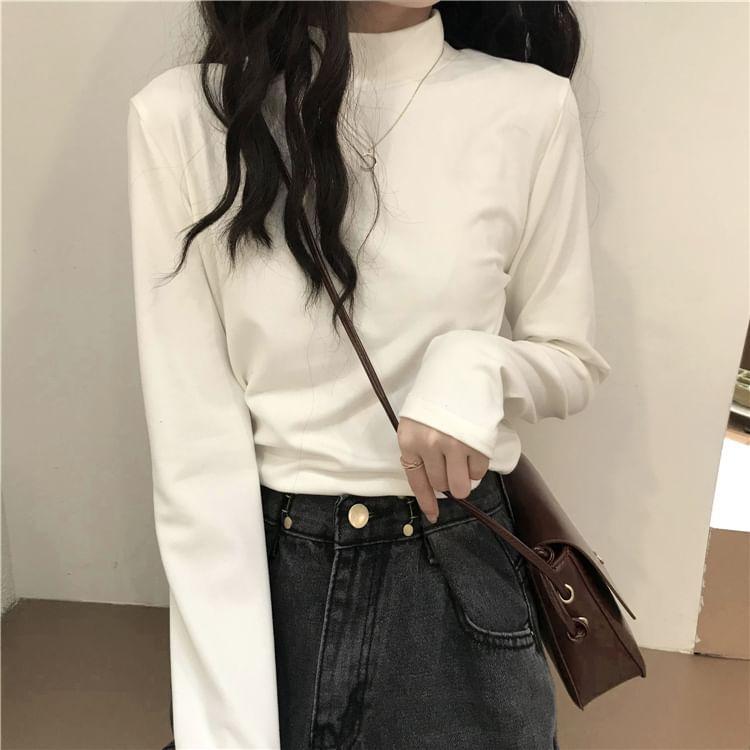 Long-Sleeve Mock Neck Plain T-Shirt Product Image