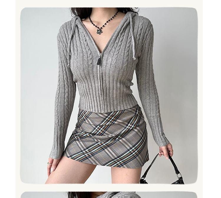 Cable Knit Zip-Up Crop Cardigan Product Image