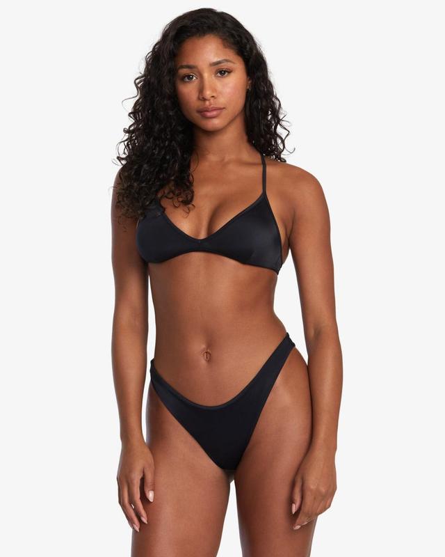 Solid Triangle Crossback Bikini Top - Black Product Image