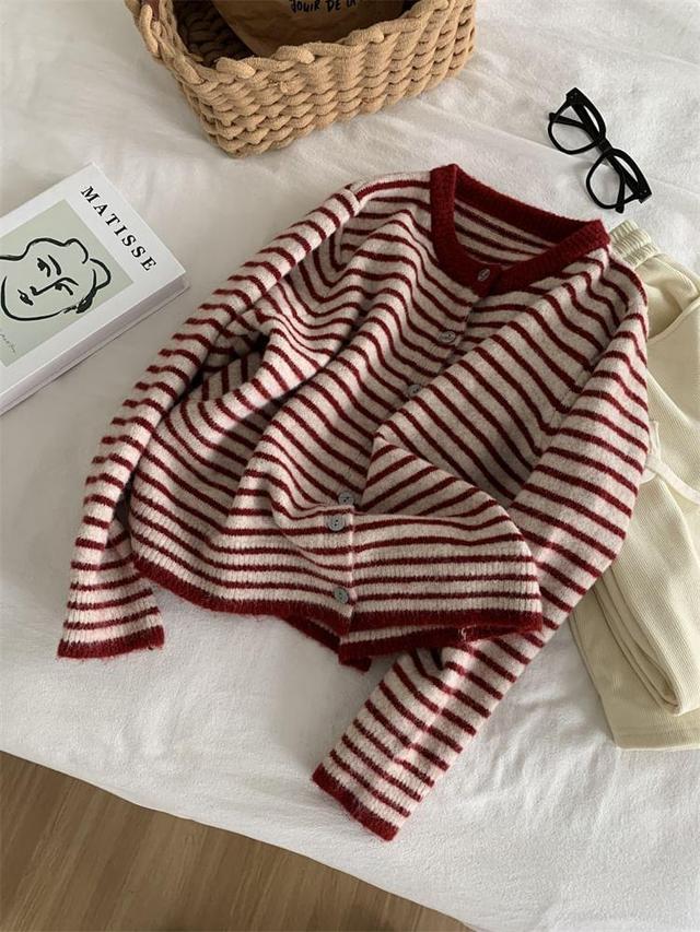 Round Neck Striped Cardigan Product Image