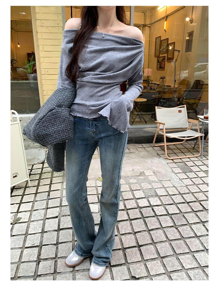 Long-Sleeve Off Shoulder Plain T-Shirt Product Image