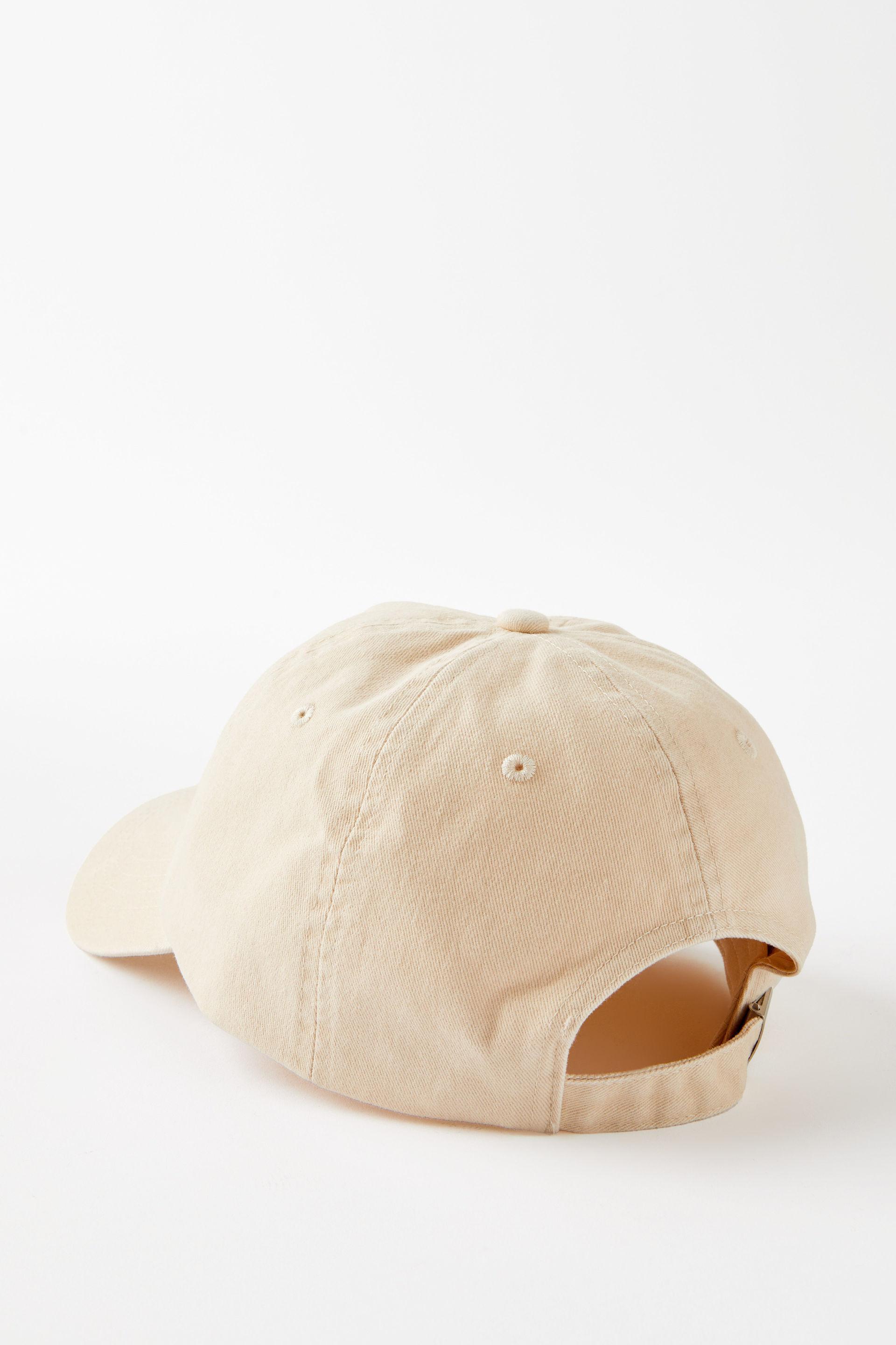 Classic Dad Cap Product Image