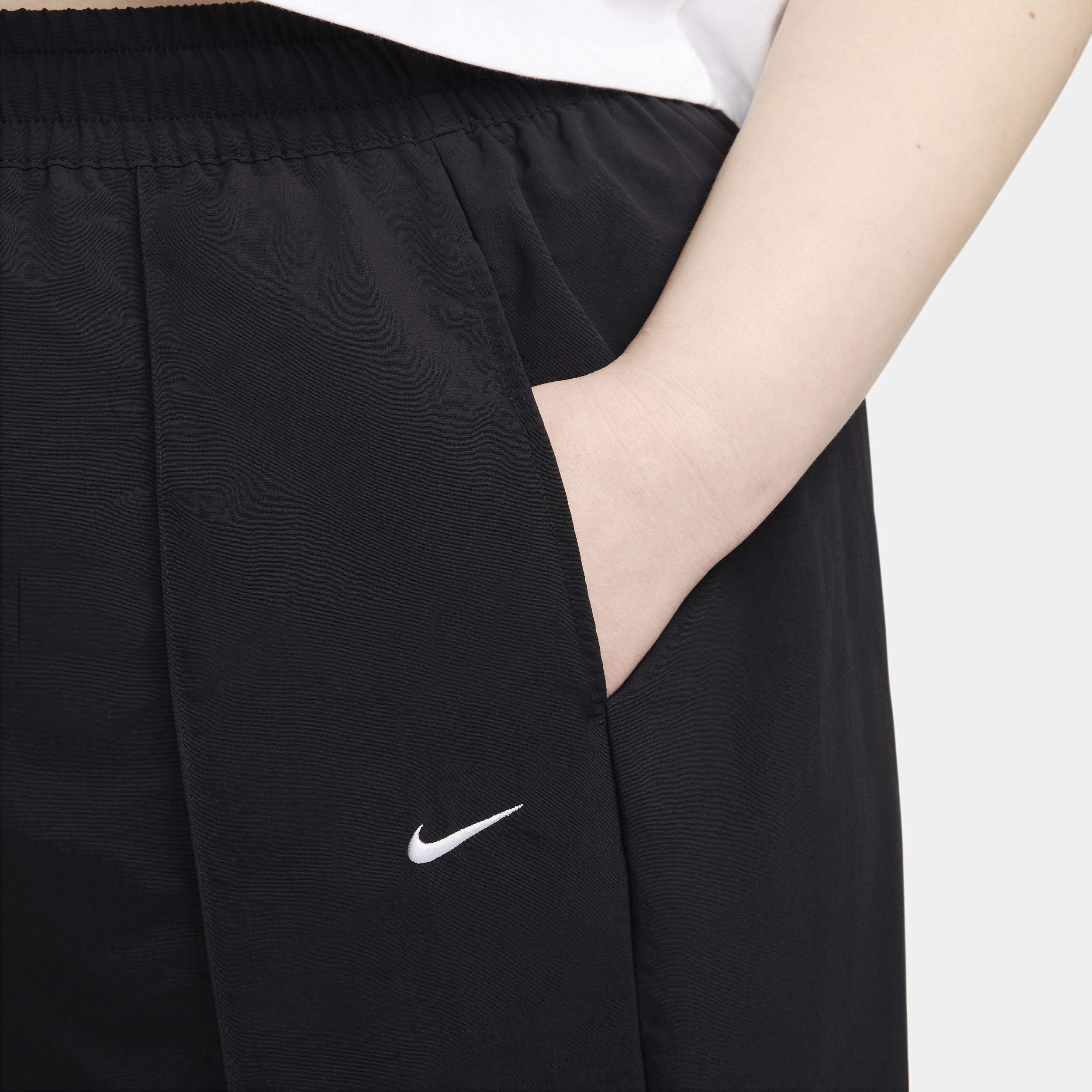 Nike Sportswear Everything Wovens Women's Mid-Rise Open-Hem Pants (Plus Size) Product Image