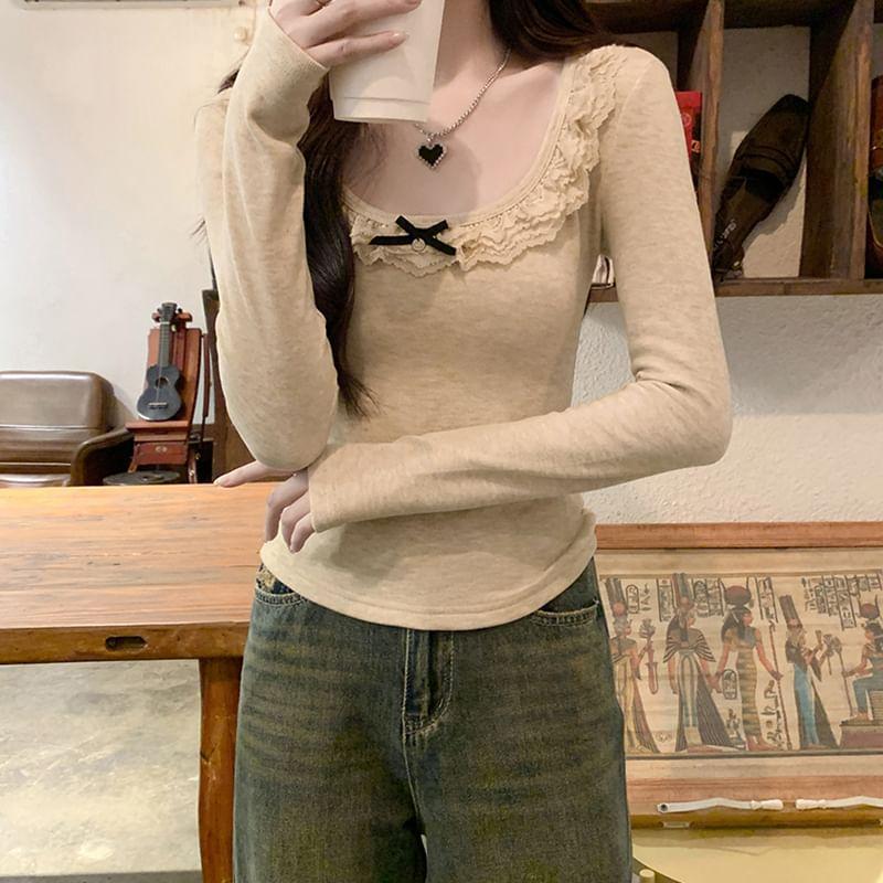 Long-Sleeve Scoop Neck Lace Ruffle T-Shirt Product Image