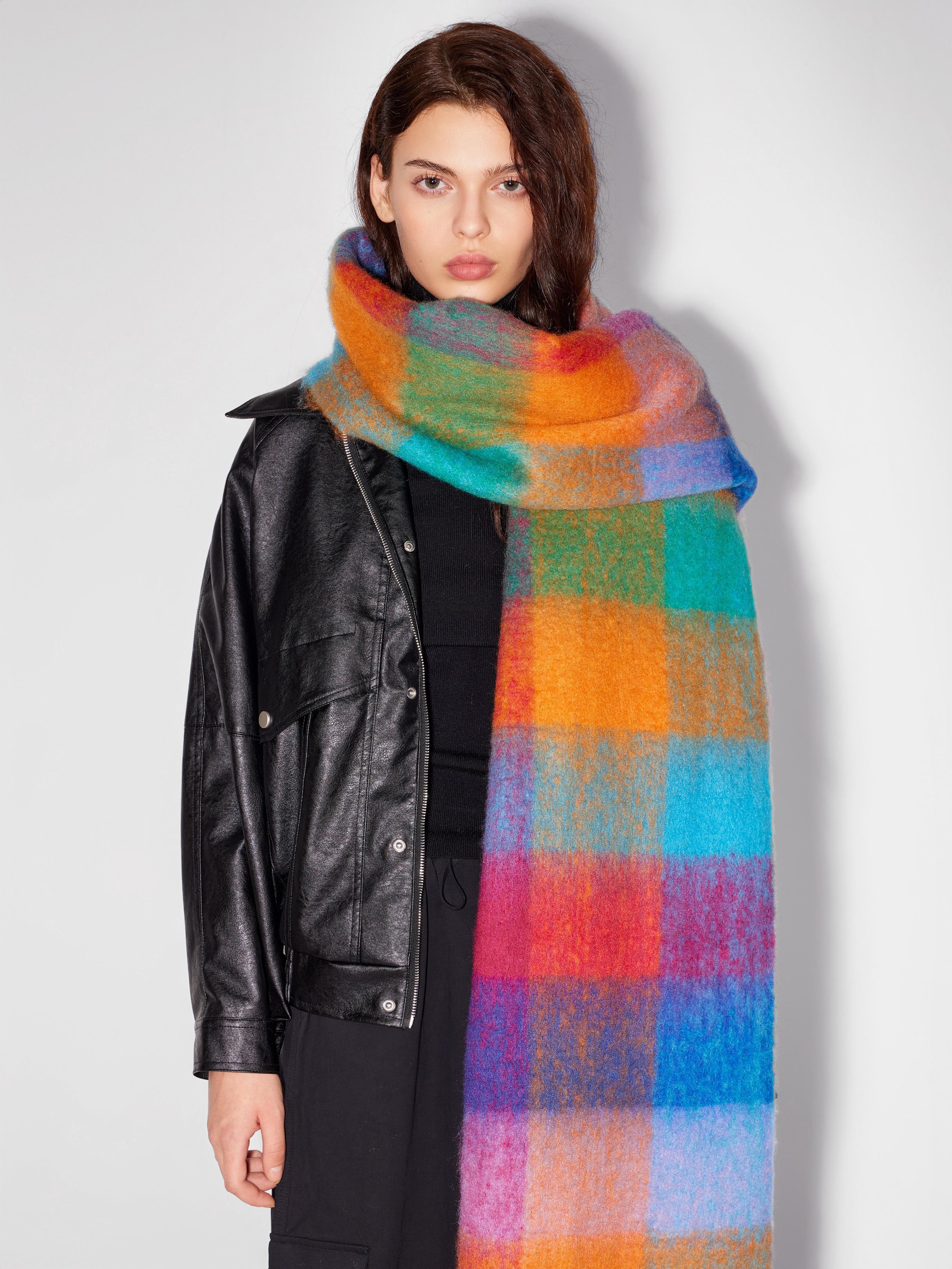 CHECK BALL TASSEL SCARF Product Image