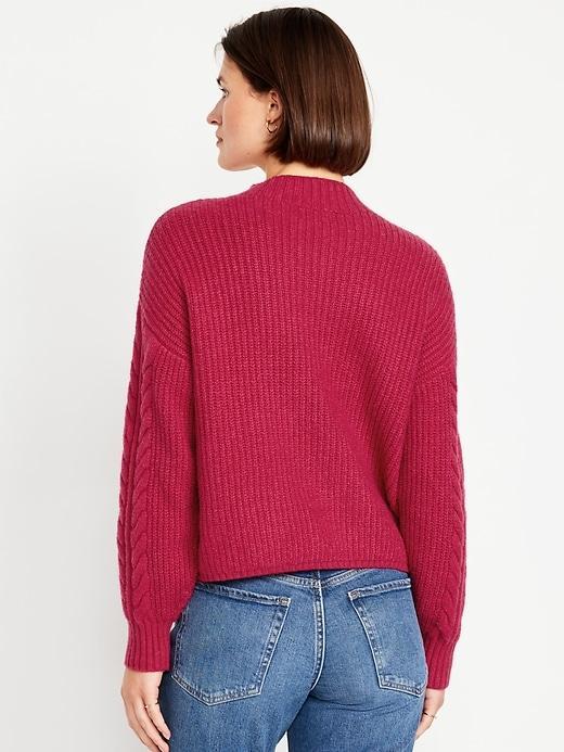 SoSoft Crop Cable-Knit Sweater Product Image