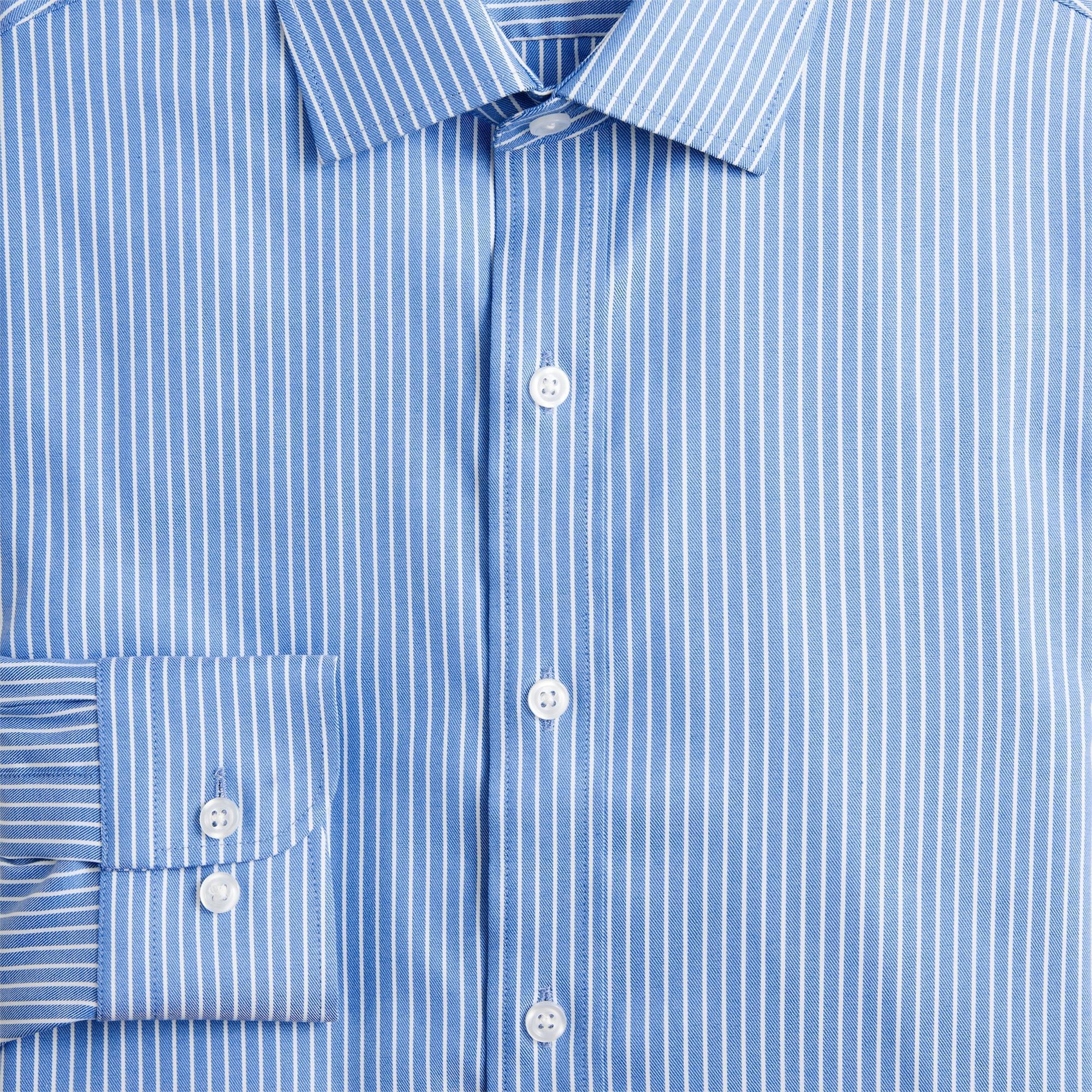 Bowery performance stretch dress shirt with spread collar Product Image