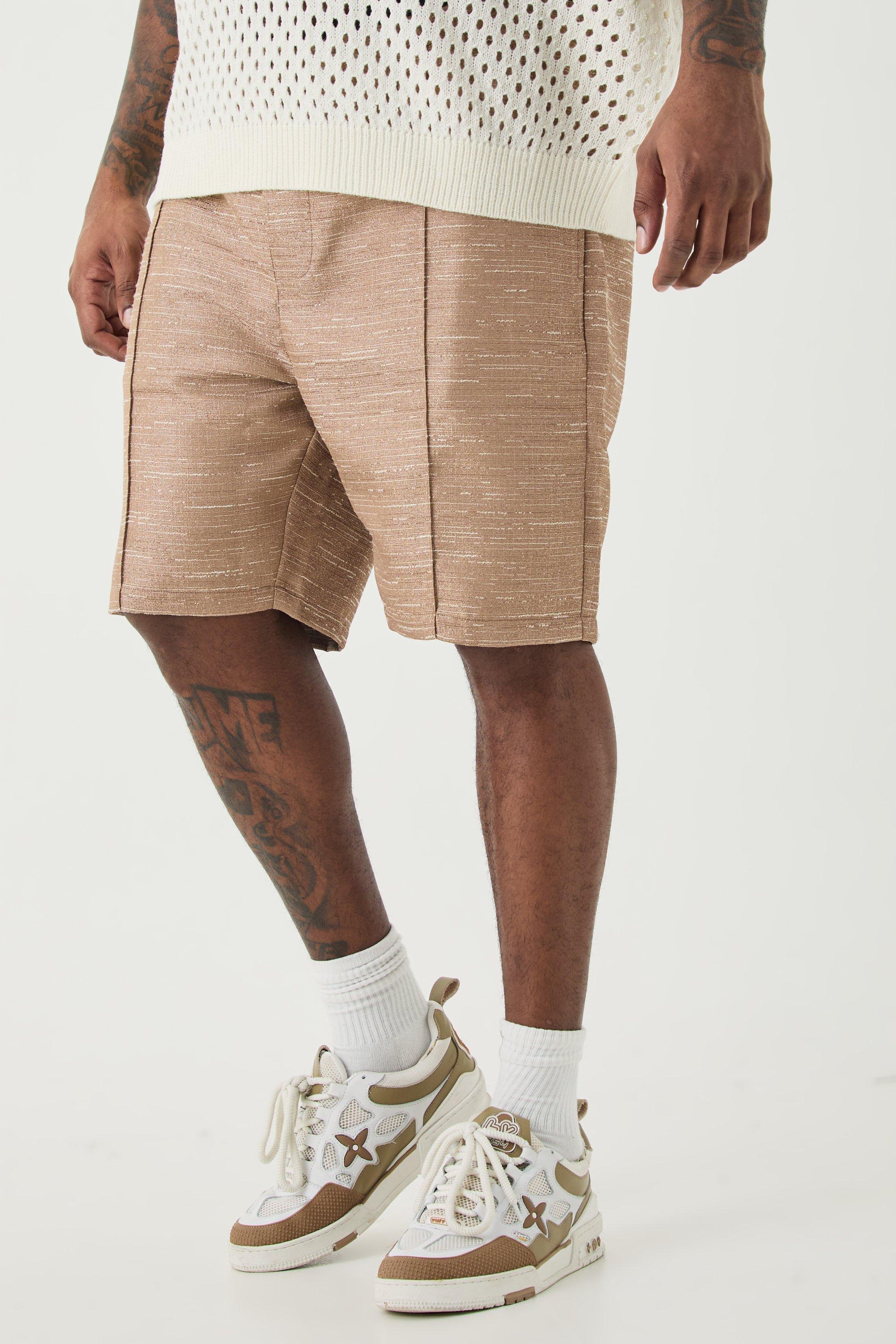 Plus Textured Pintuck Seam Short | boohooMAN USA Product Image