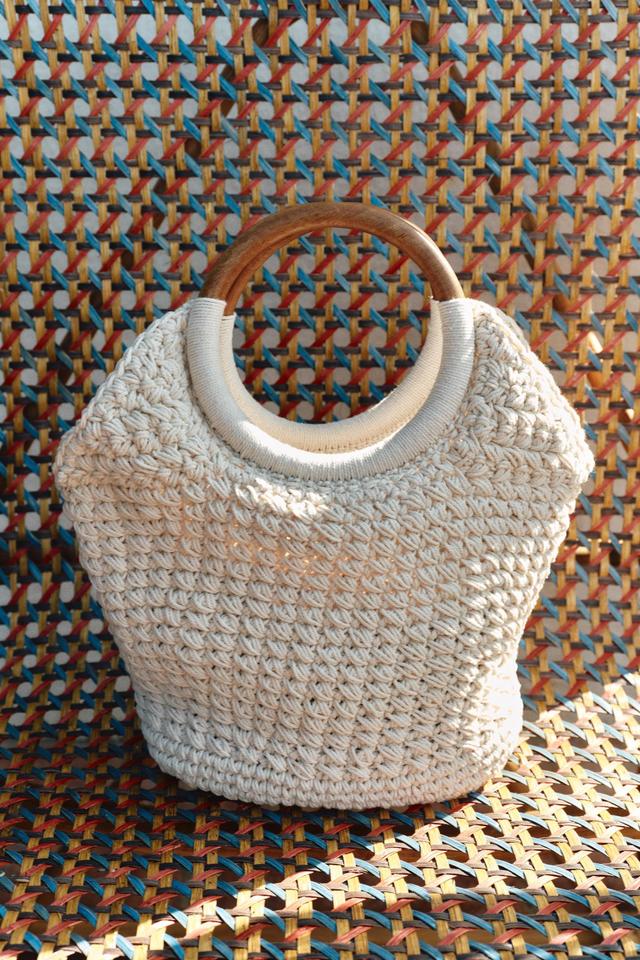 MACRAMÉ BUCKET BAG Product Image