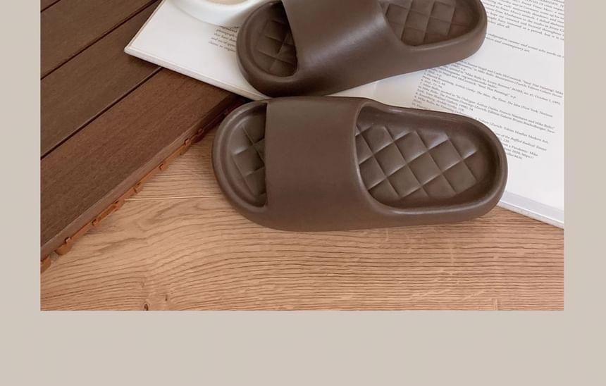 Plain Home Slippers Product Image