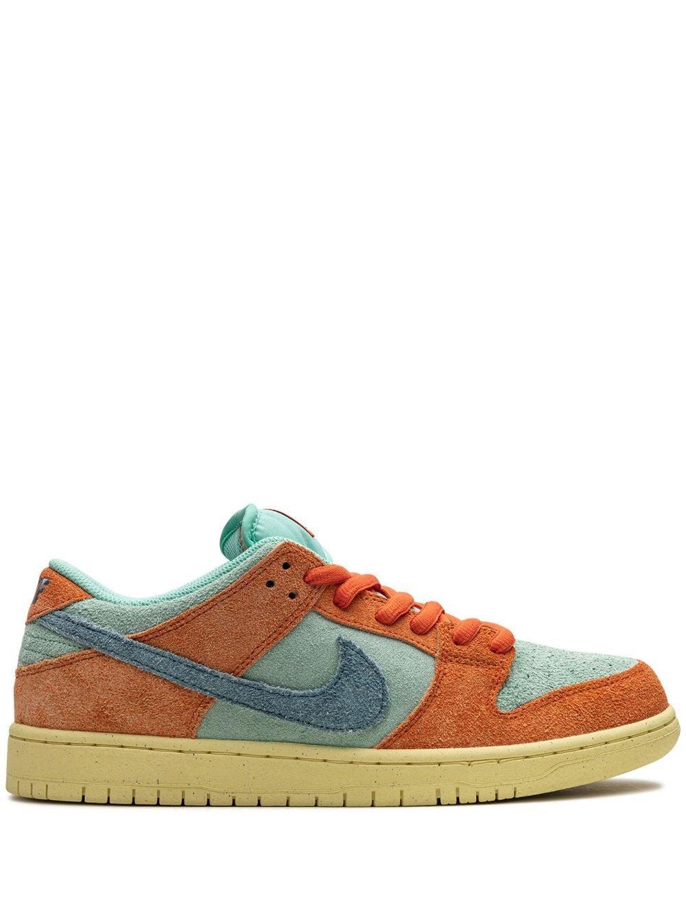 Sb Dunk Low Pro Prm "noise Aqua" Sneakers In Blue Product Image