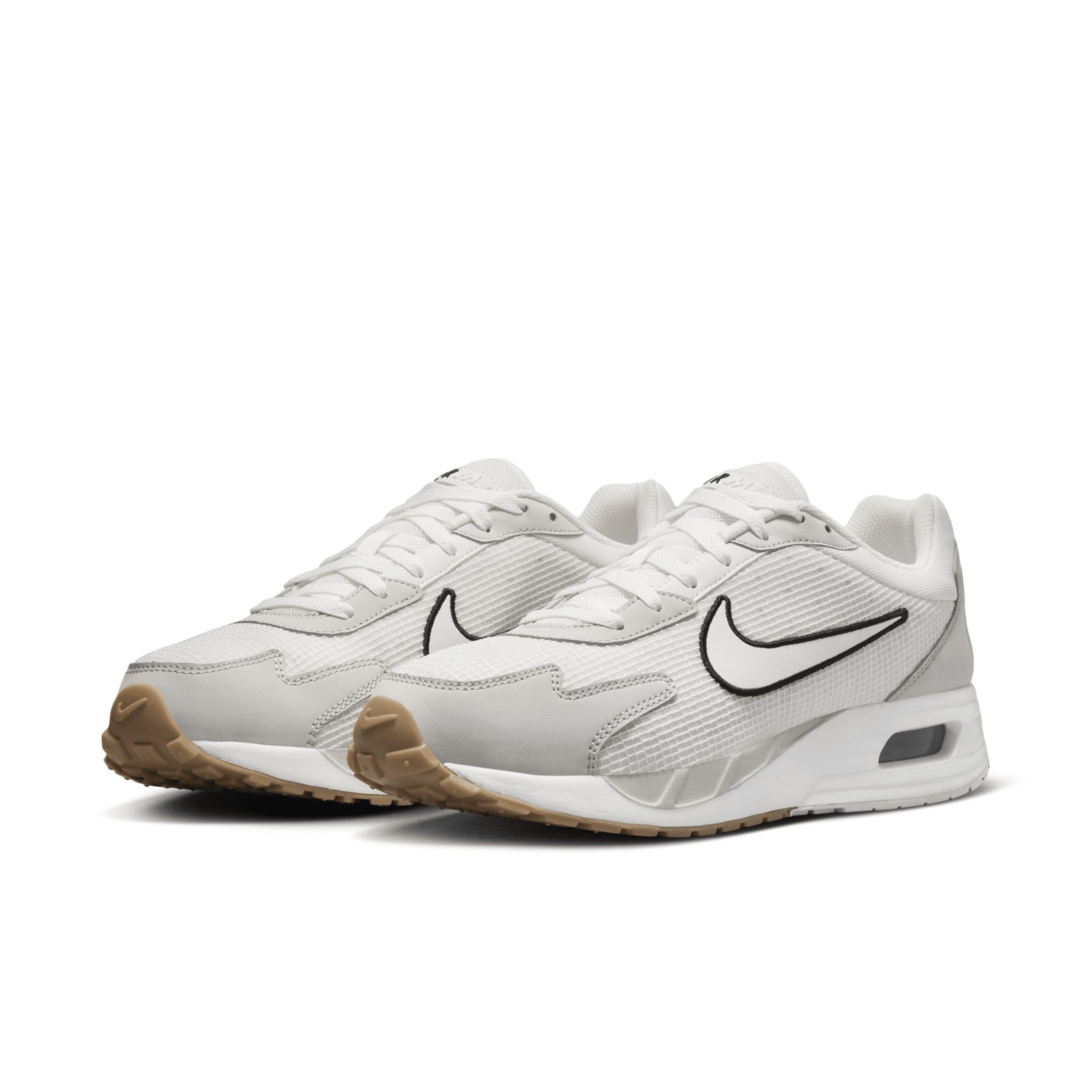 Nike Men's Air Max Solo Shoes Product Image