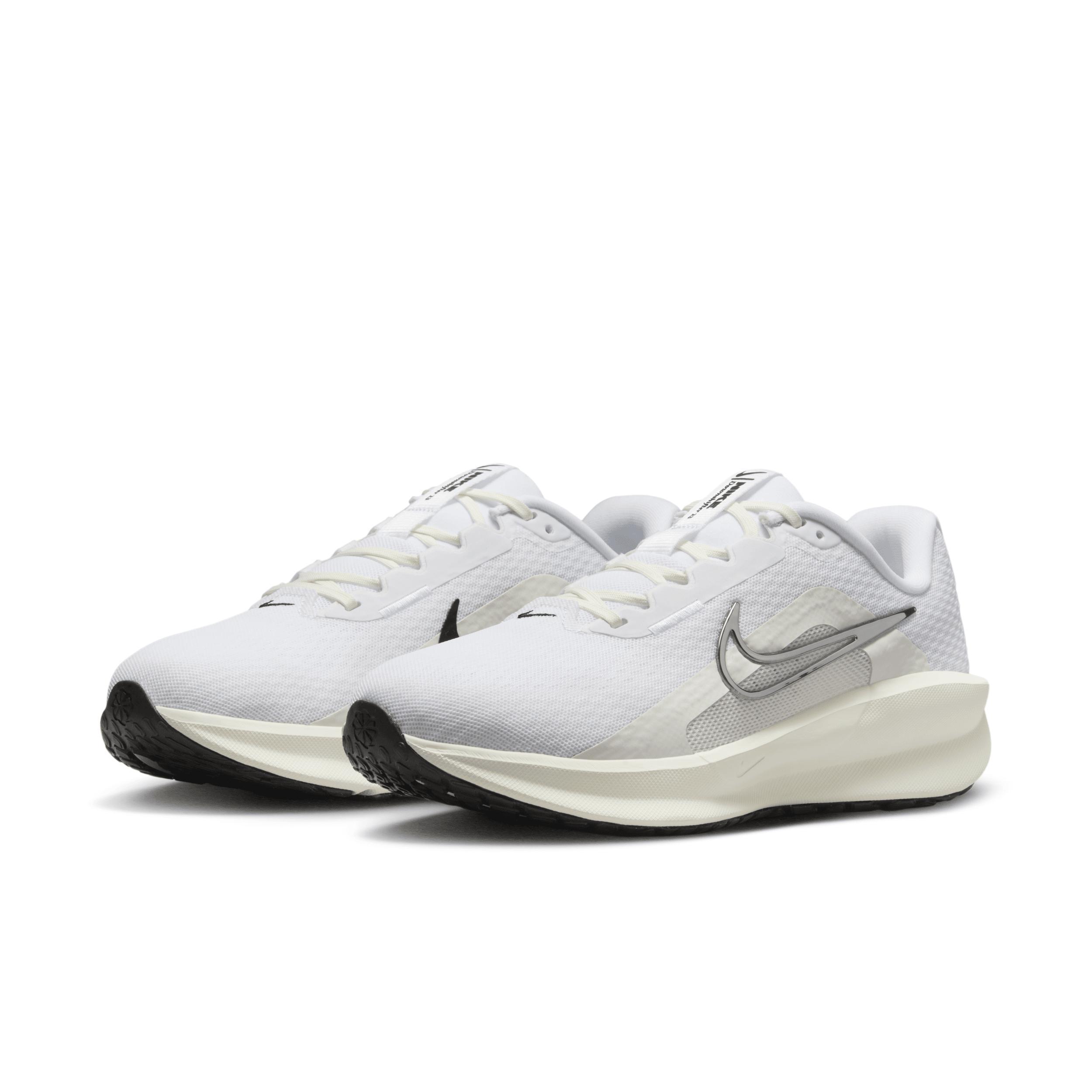 Nike Women's Downshifter 13 Road Running Shoes (Extra Wide) Product Image