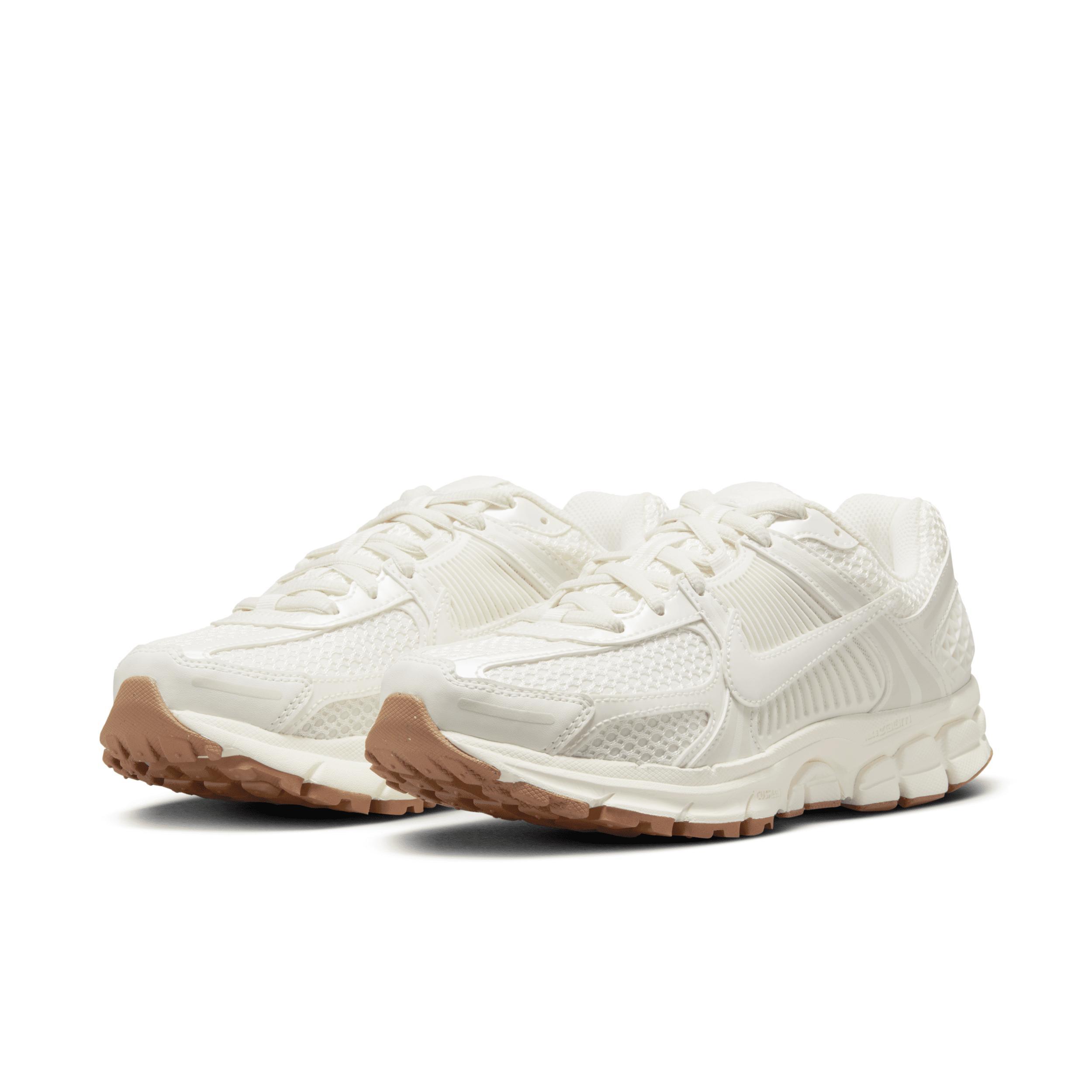 Nike Women's Zoom Vomero 5 Shoes Product Image