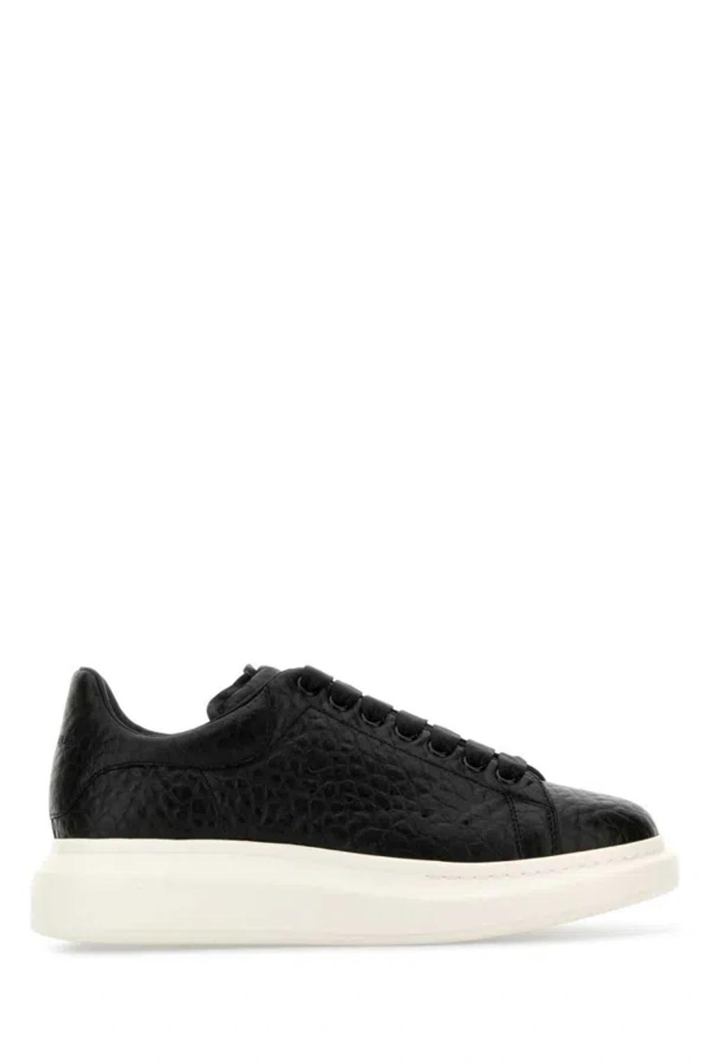 Sneakers Oversized In Black Product Image