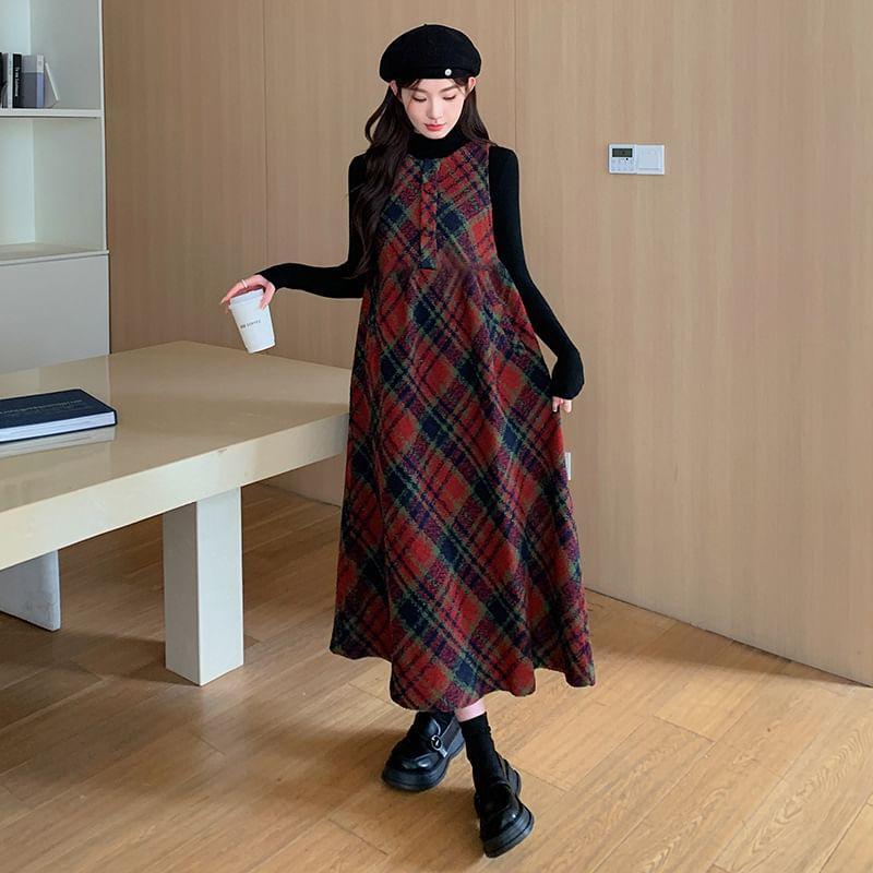 Maternity Sleeveless Plaid Midi A-Line Dress Product Image