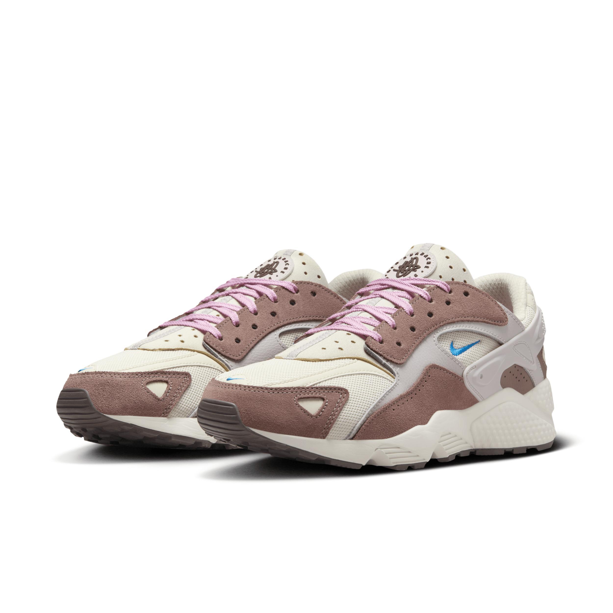 Nike Men's Air Huarache Runner Shoes Product Image