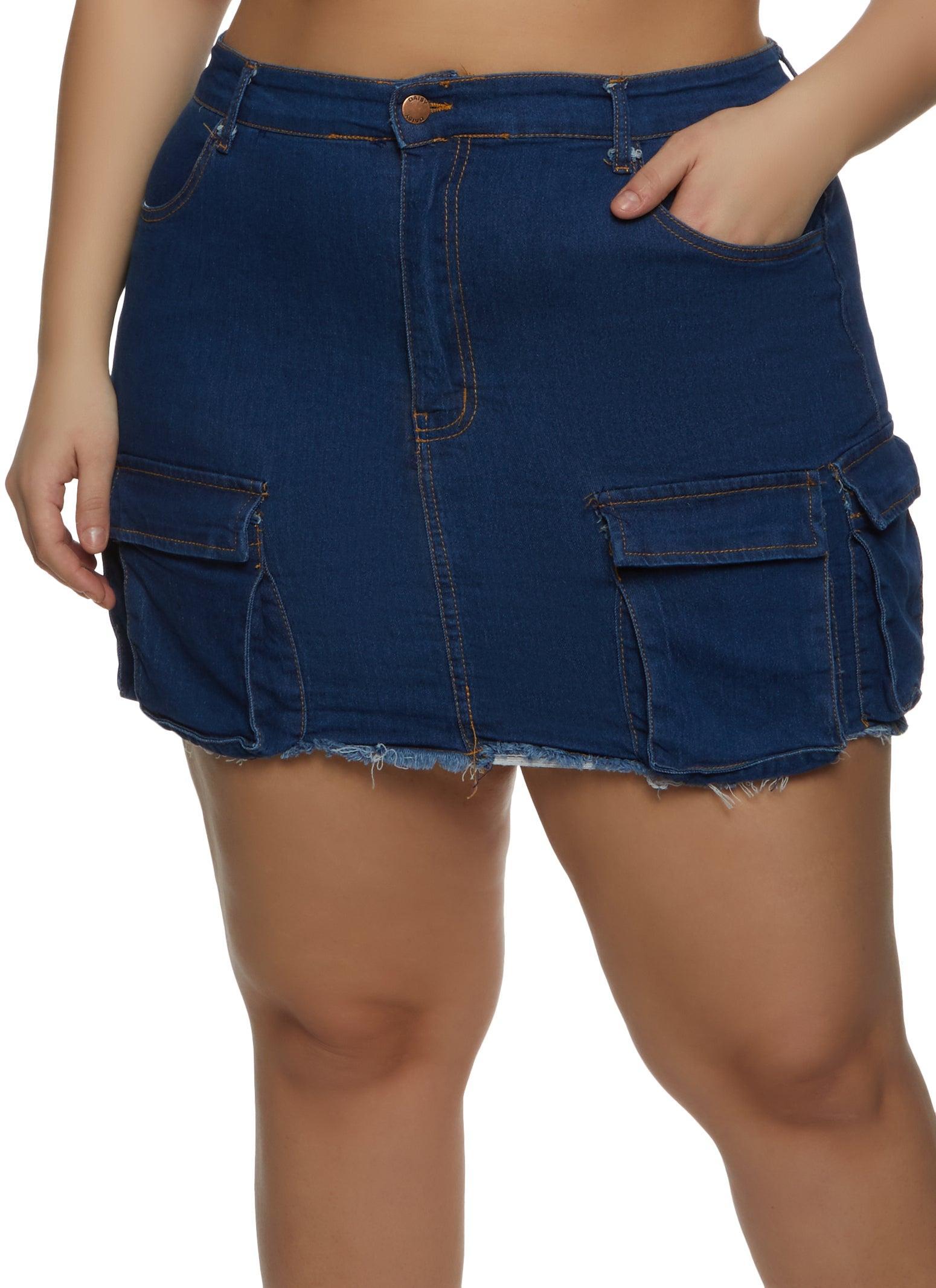 Womens Plus Size Frayed Hem Cargo Pocket Mini Skirt product image