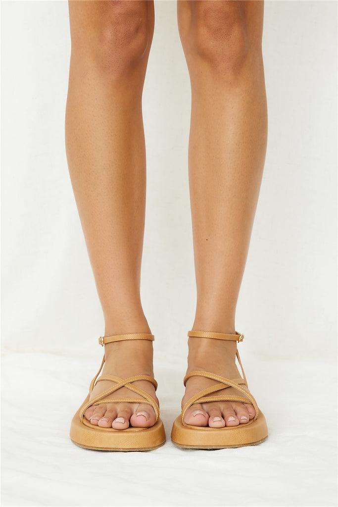 VERALI Bondi Flatform Sandals Caramel Softee Product Image