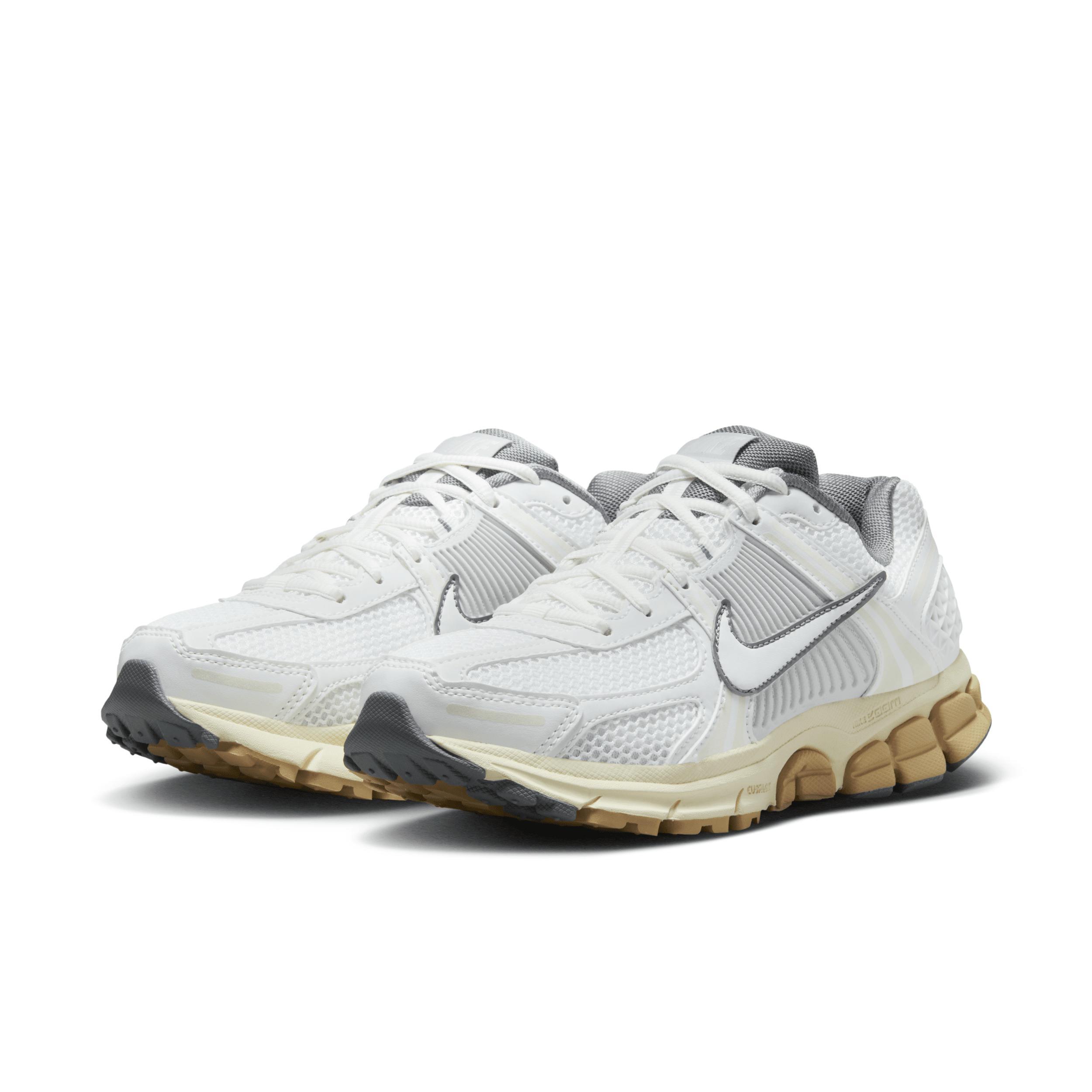 Nike Womens Zoom Vomero 5 Shoes Product Image