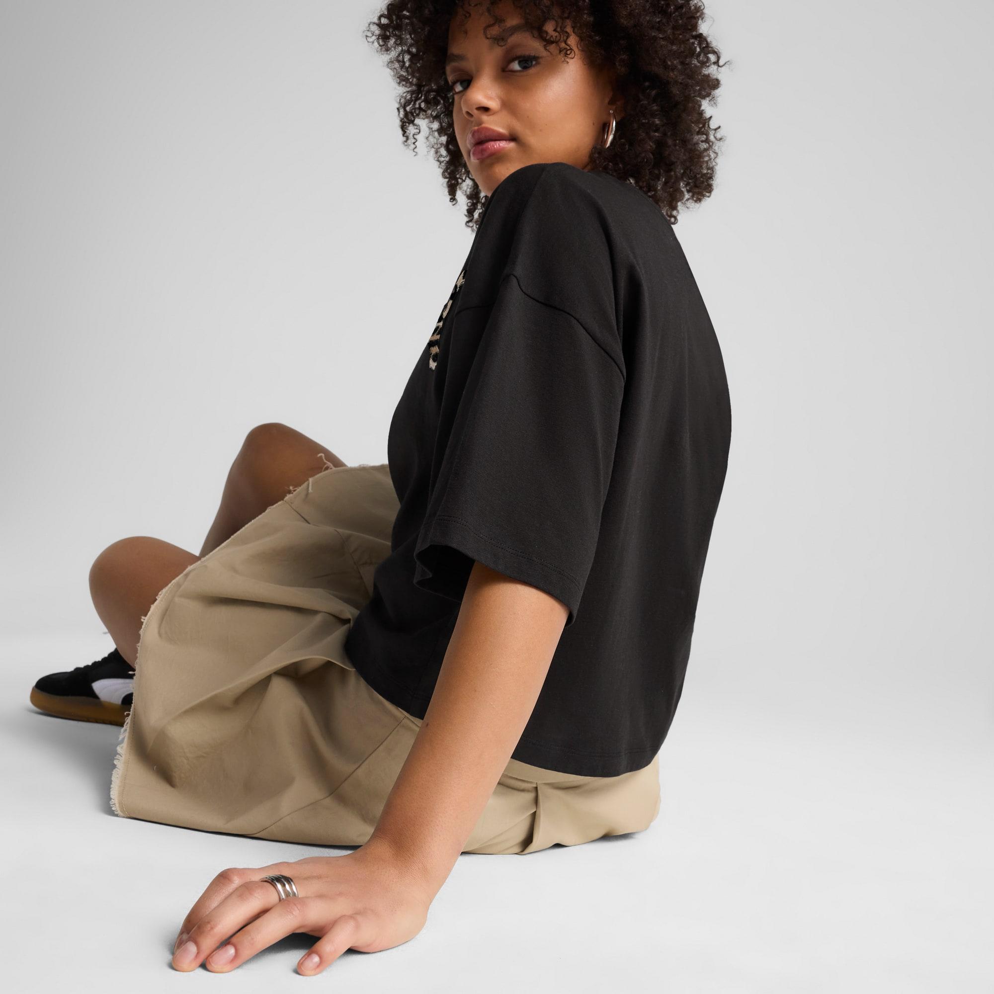 LEO LUXE Women's Oversized Short Tee Product Image