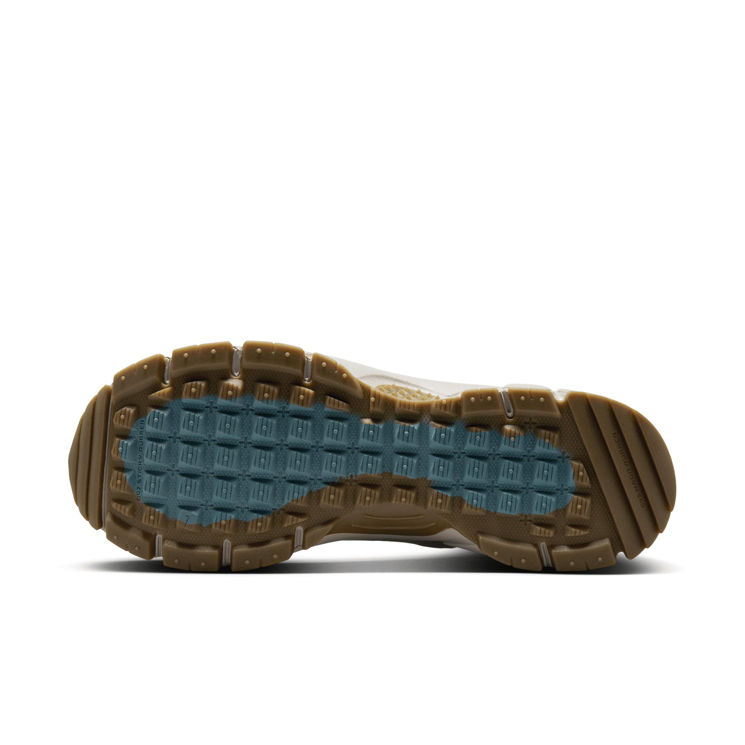 Nike Zoom Vomero Roam Men's Winterized Shoes Product Image