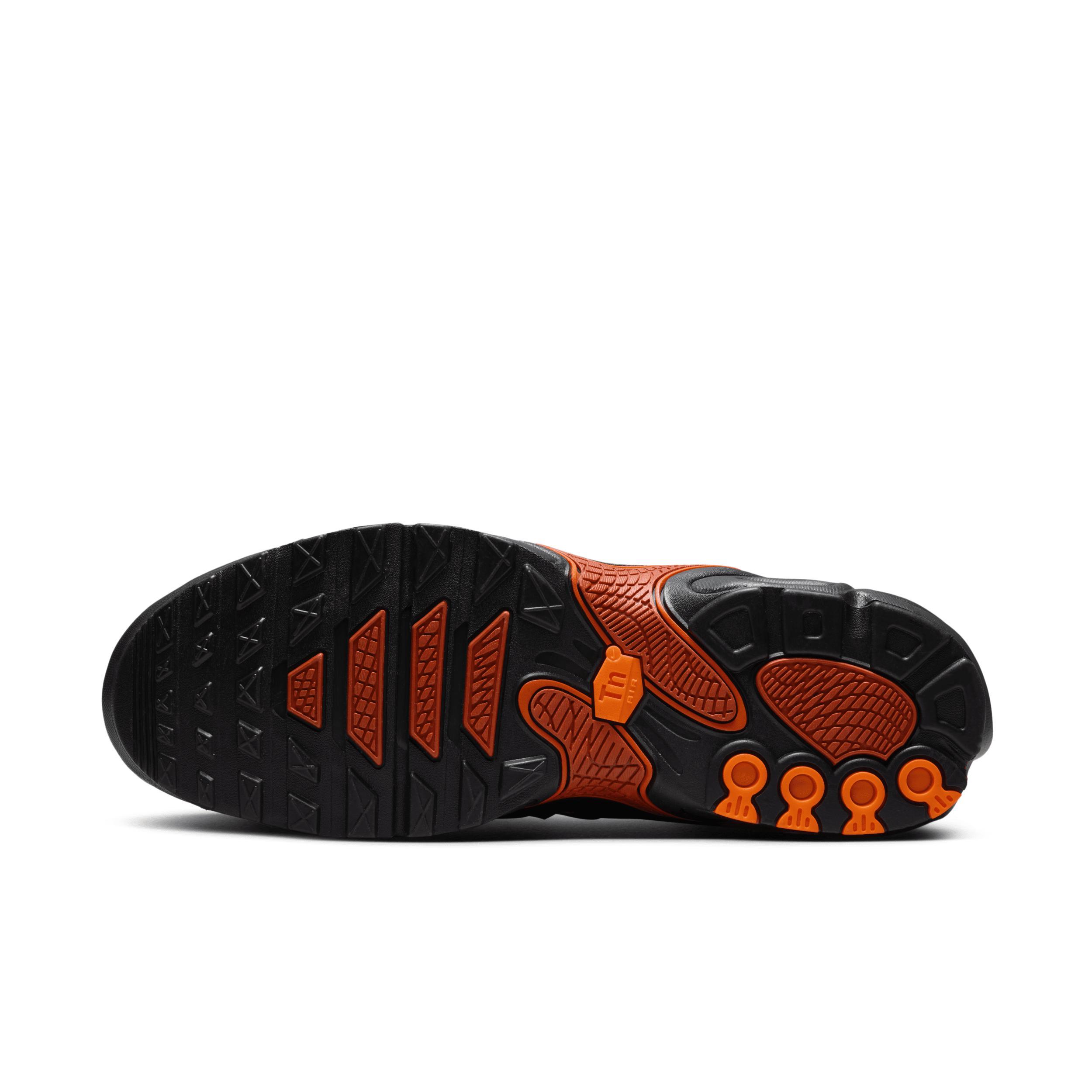 Nike Men's Air Max Plus Drift Shoes Product Image