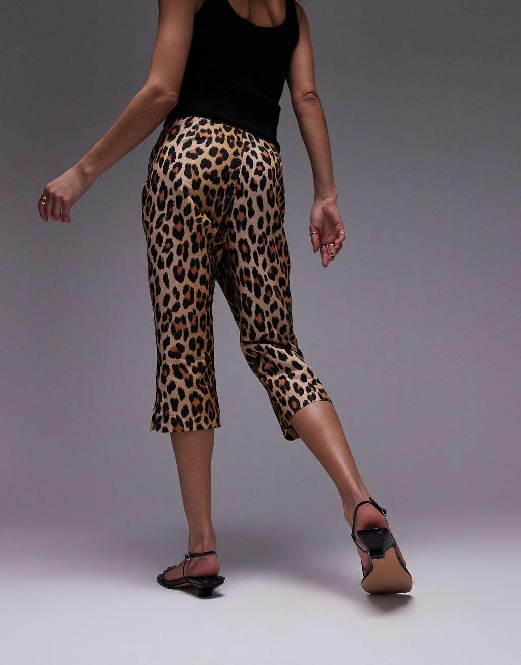 Topshop leopard print capri Product Image