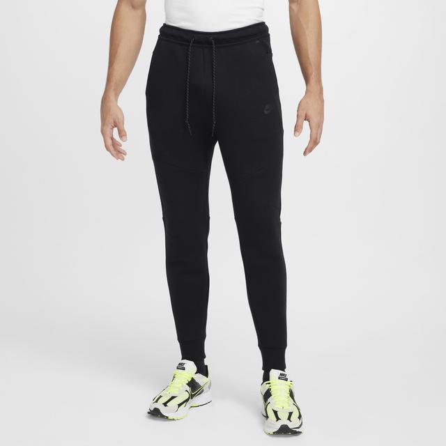 Nike Mens Tech Fleece Jogger Pants Product Image