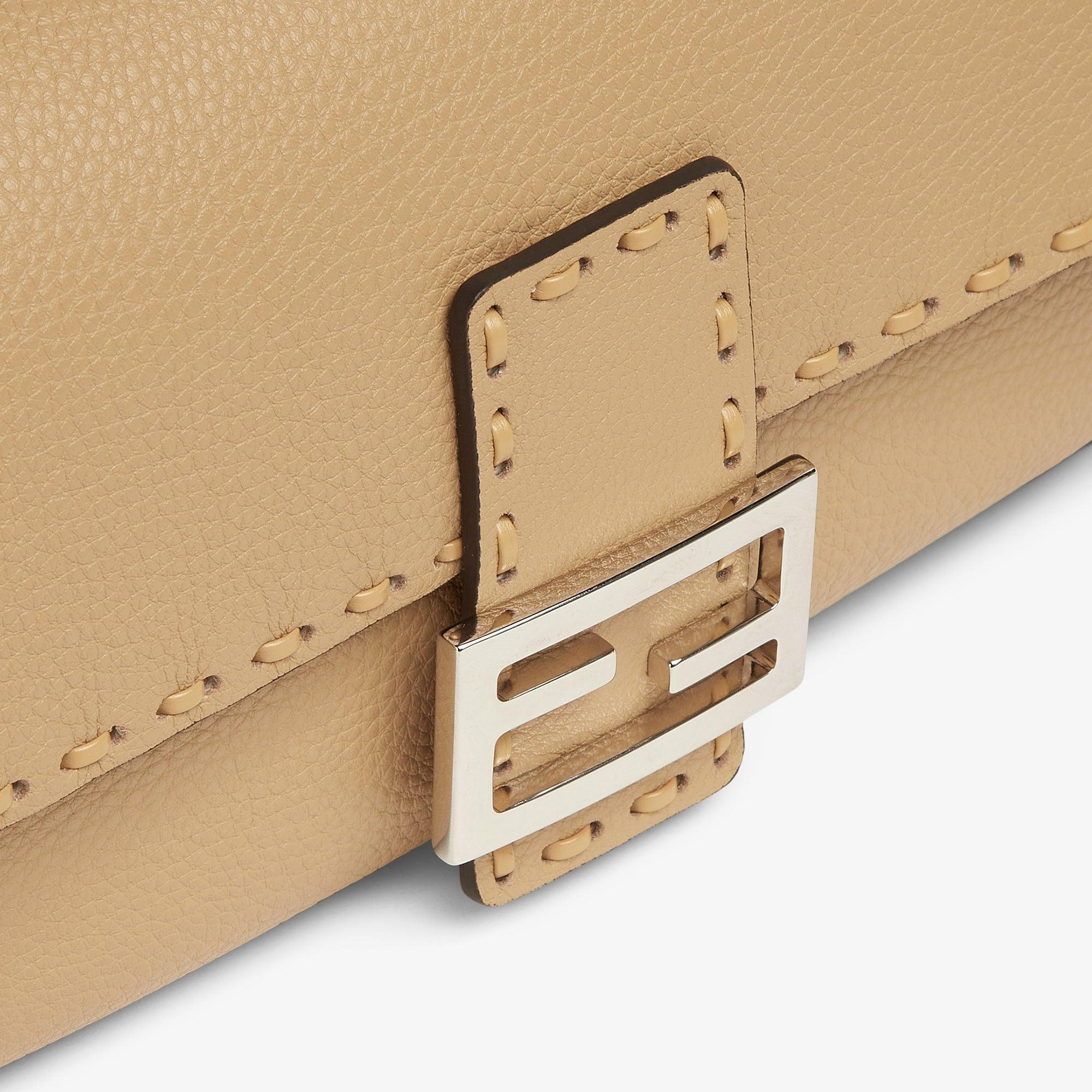 BaguetteBeige Selleria bag with oversize topstitching Product Image