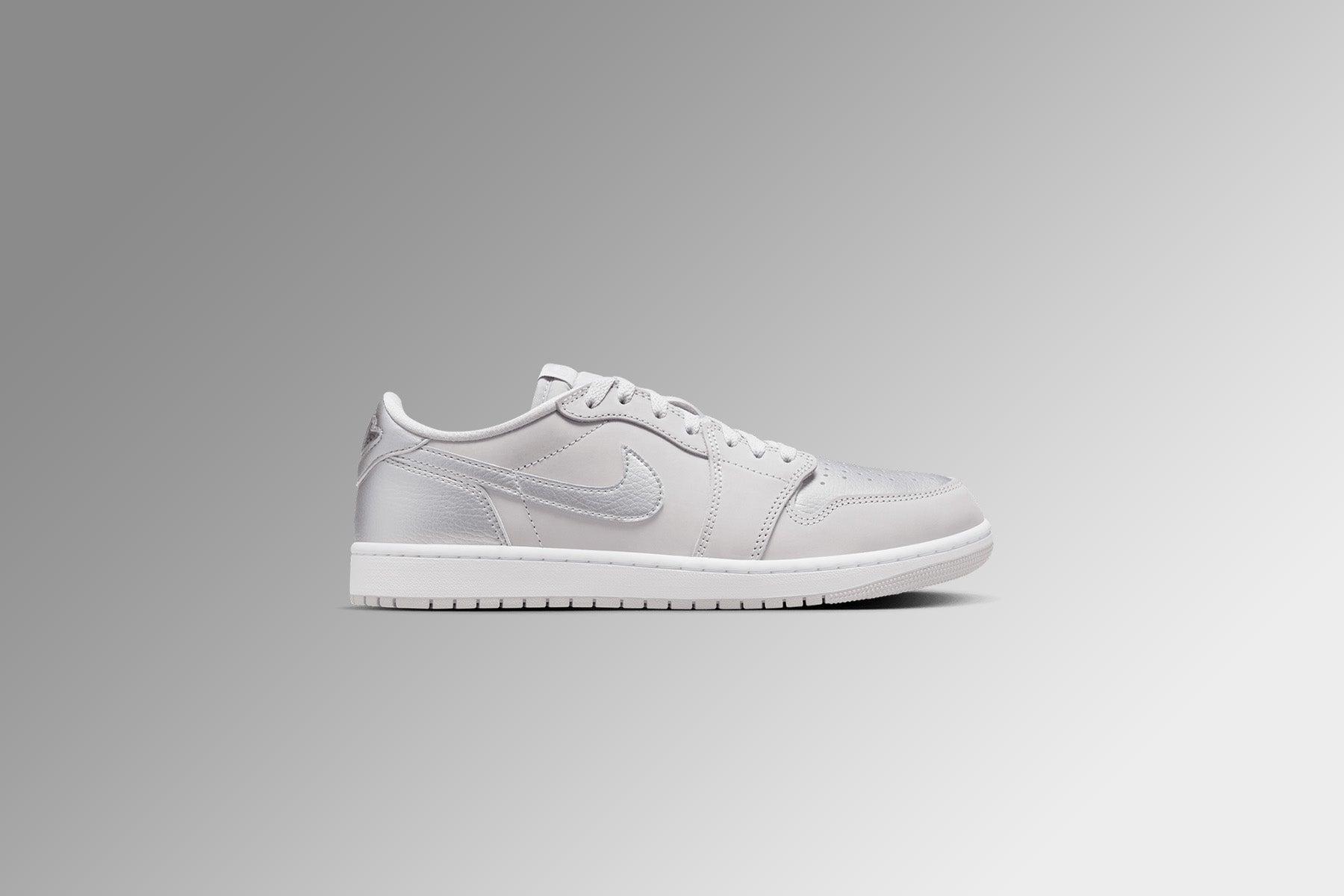 Air Jordan 1 Low OG 'Metallic Silver' - Neutral Grey/Metallic Silver/White Male Product Image