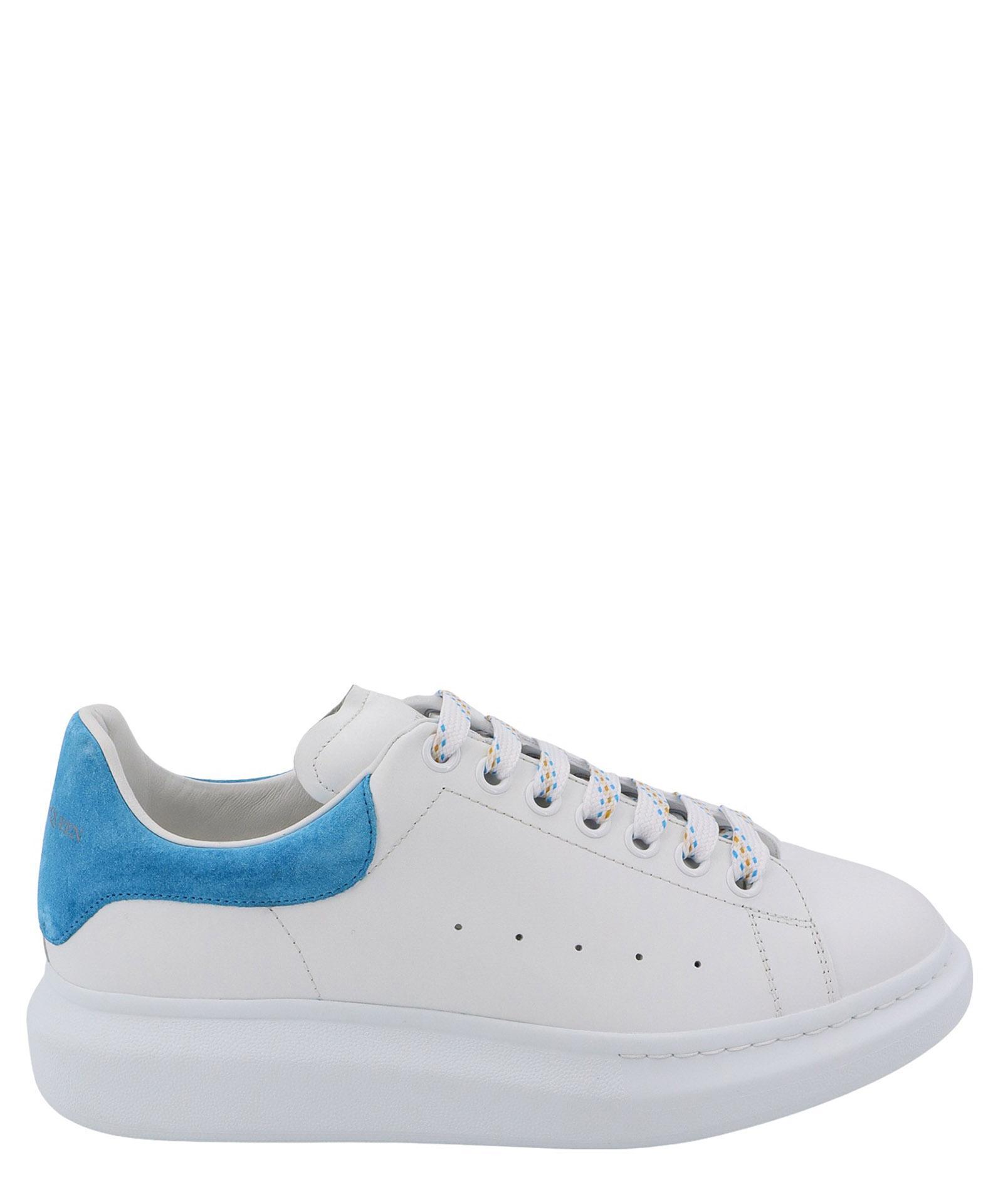 Larry Sneakers In White Product Image