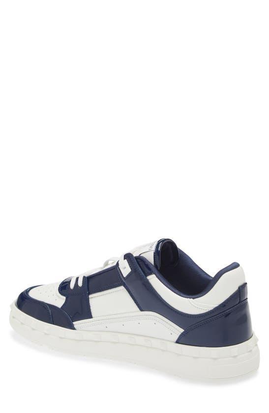 Freedots Low Top Sneaker In Patent Leather In Blue/white Product Image