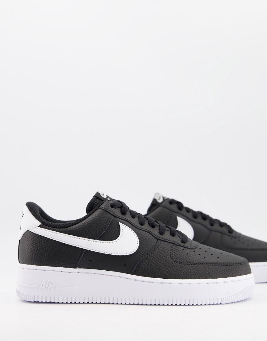 Air Force 1'07 Sneakers In Black And White Product Image