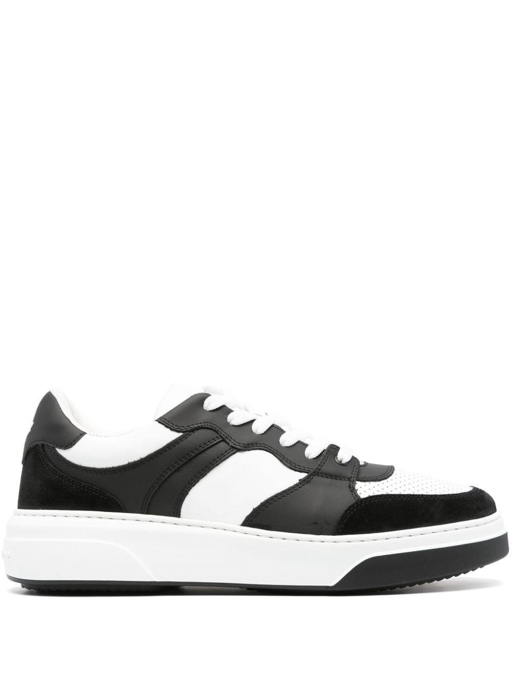 DSQUARED2 Klassische Sneakers In Black Product Image