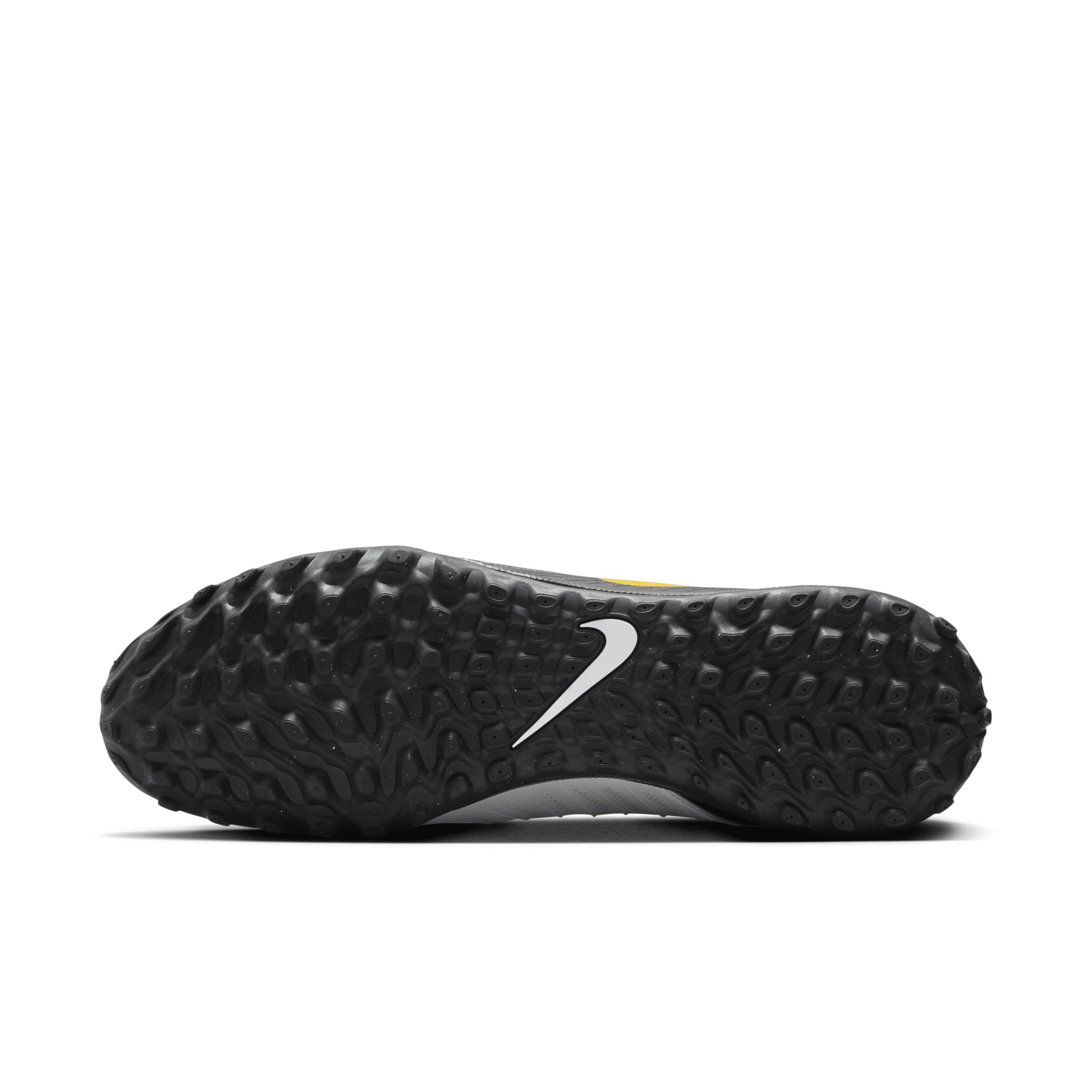 Nike Men's Phantom Luna 2 Academy TF High-Top Soccer Shoes Product Image