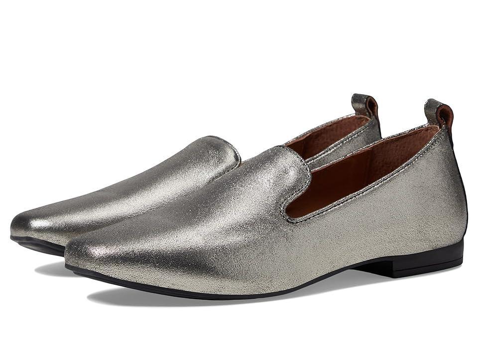 Gentle Souls by Kenneth Cole Womens Morgan Smoking Slipper Loafers Product Image