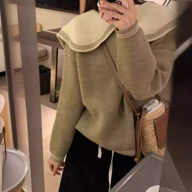 Collar Two Tone Sweater Product Image