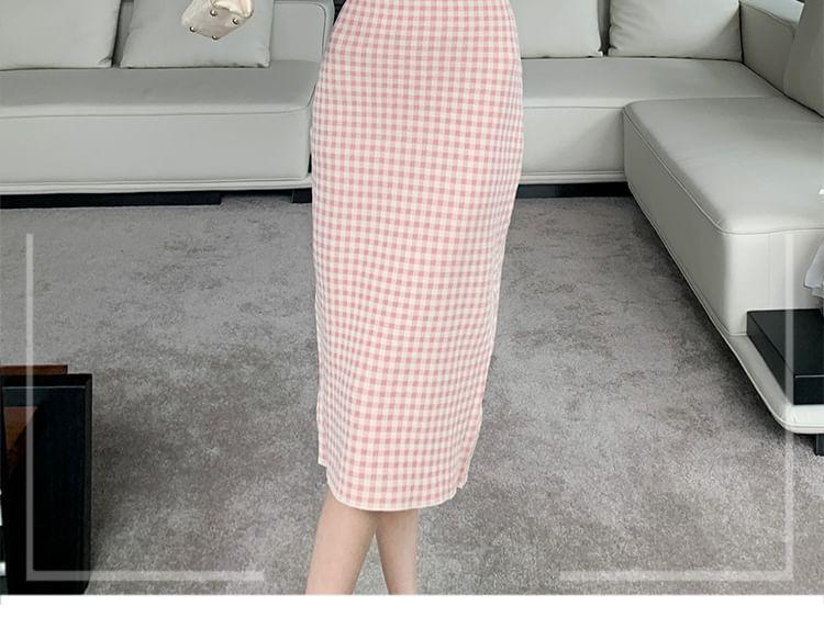 Long-Sleeve Henley Plaid Midi Sheath Dress Product Image