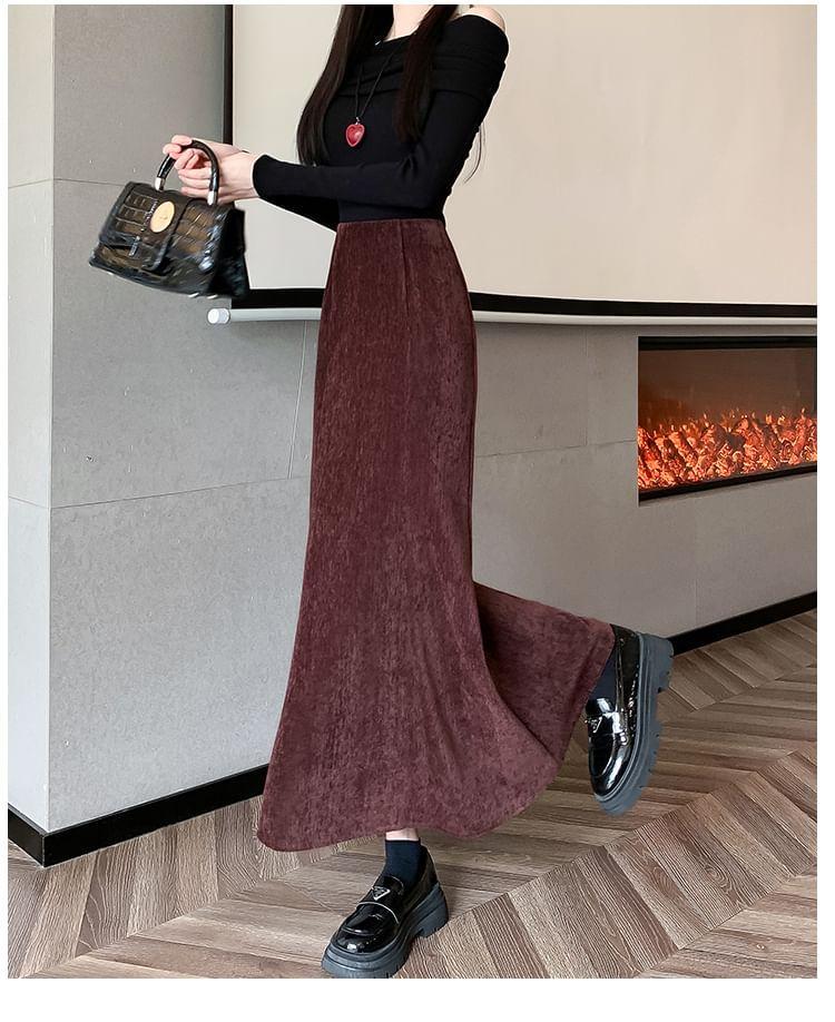 High Rise Plain Maxi Fishtail Skirt Product Image