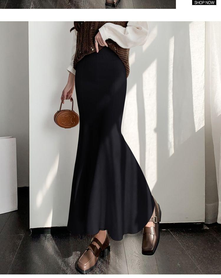 High Rise Plain Midi Mermaid Knit Skirt Product Image