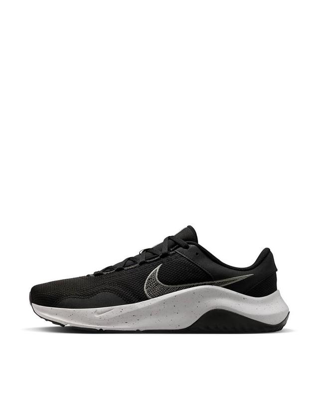 Legend Essential 3 Nn Sneakers In Black And White Product Image