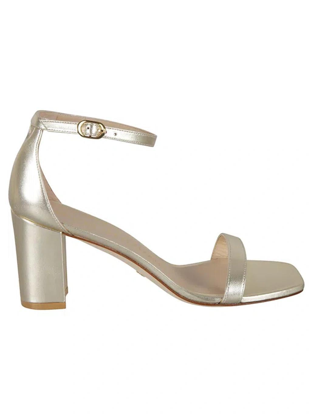 Sandals In Gold Product Image